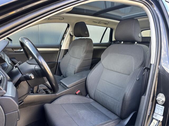 Skoda SUPERB Combi 1.5 TSI ACT Ambition Business | Pano Dak | Trekhaak | Navi