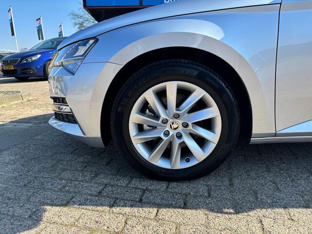 Skoda SUPERB Combi 1.4 TSI iV Business Edition Plus | Pano | Camera | Plug-in