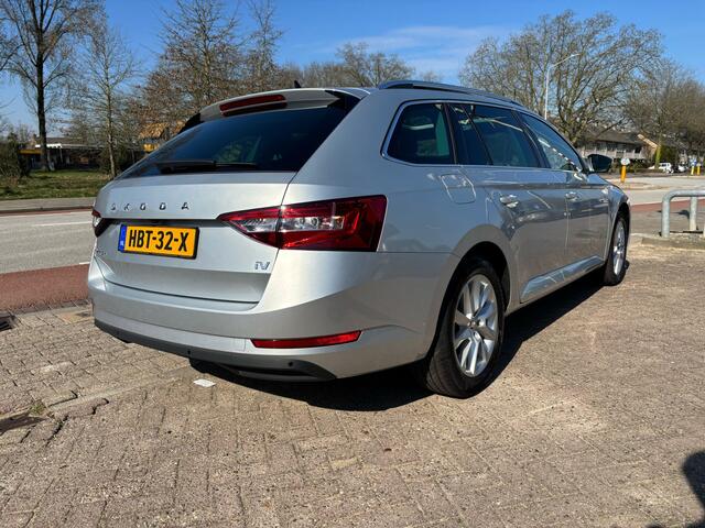 Skoda SUPERB Combi 1.4 TSI iV Business Edition Plus | Pano | Camera | Plug-in