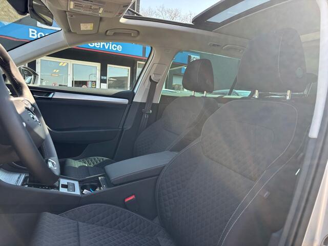 Skoda SUPERB Combi 1.4 TSI iV Business Edition Plus | Pano | Camera | Plug-in