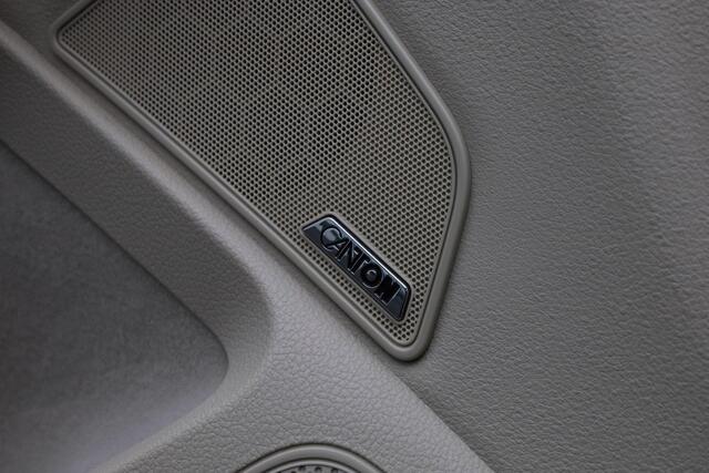 Skoda SUPERB Combi 1.4 TSI iV 218 pk DSG Style Edition Plus | Panoramadak | Trekhaak | Leder | Navigatie Columbus | Geheugenstoel | Adaptief onderstel | Matrix LED | Stoelventilatie