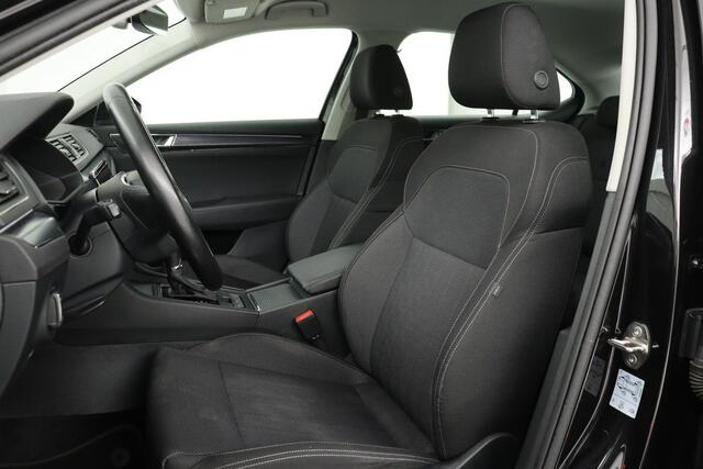Skoda SUPERB 1.4 TSI iV Business Edition Plus | Stoelverwarming | Carplay | Camera | Memory | Full LED | Navigatie | Keyless | PHEV
