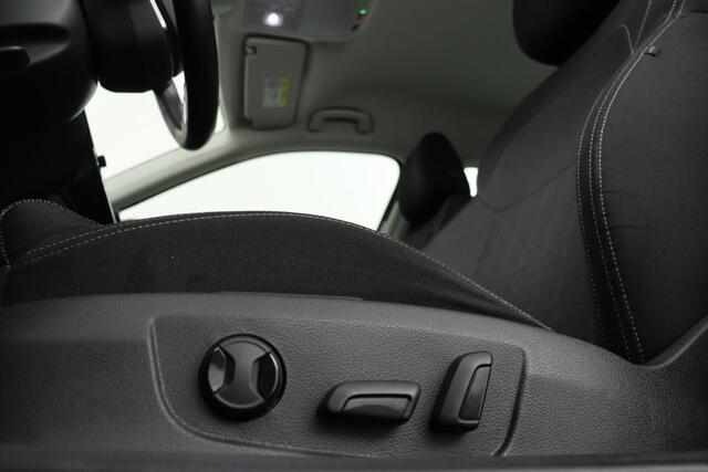 Skoda SUPERB 1.4 TSI iV Business Edition Plus | Stoelverwarming | Carplay | Camera | Memory | Full LED | Navigatie | Keyless | PHEV