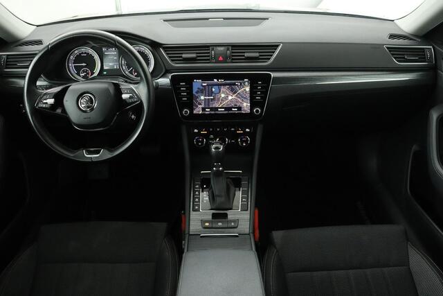 Skoda SUPERB 1.4 TSI iV Business Edition Plus | Stoelverwarming | Carplay | Camera | Memory | Full LED | Navigatie | Keyless | PHEV