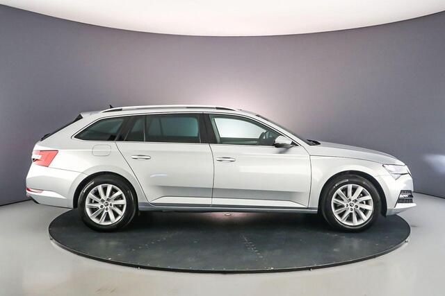 Skoda SUPERB Combi Business Edition Plus 1.4 TSI PHEV 218pk DSG Automaat Panoramadak, Elektrische achterklep, Achteruitrijcamera, Cruise control, Navigatie, LED koplampen, Parkeersensoren