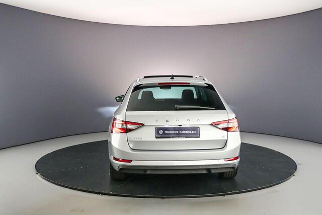 Skoda SUPERB Combi Business Edition Plus 1.4 TSI PHEV 218pk DSG Automaat Panoramadak, Elektrische achterklep, Achteruitrijcamera, Cruise control, Navigatie, LED koplampen, Parkeersensoren