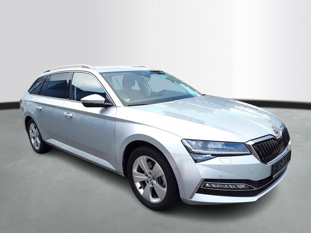 Skoda SUPERB Combi 1.4 TSI iV 218pk PHEV Business Edition / Trekhaak 1600kg / Matrix LED / Adaptive Cruise / Wordt Verwacht