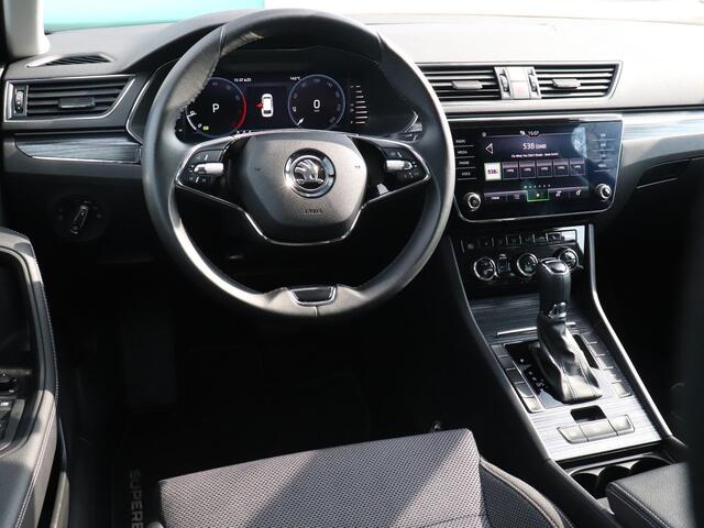 Skoda SUPERB Combi Business Edition Plus 1.5 TSI 150pk AUTOMAAT | Trekhaak | Achteruitrijcamera | Stoelverwarming | Elek. verstelbare bestuurdersstoel | Keyless |