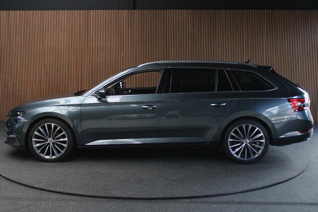 Skoda SUPERB Combi 1.4 TSI iV Laurin & Klement Navi Leer ACC Elektr. achterklep Stoelen elektr. met memory PDC 19" LM velgen BTW auto