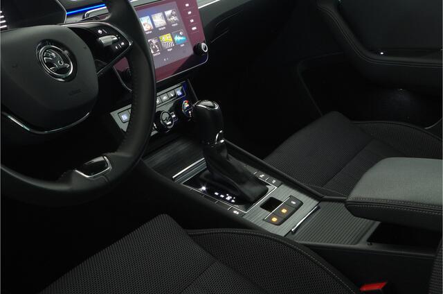 Skoda SUPERB Combi 1.5 TSI ACT Style > 150pk/DSG-7/Adapt. cruise/Graphite Grey/Keyless entry...