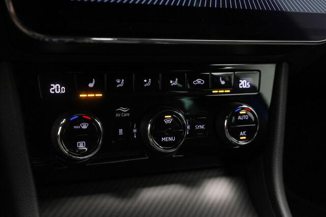 Skoda SUPERB Combi 1.4 TSI 218 pk DSG iV Sportline Business | Geheugenstoelen | Navigatie Columbus | Adaptief onderstel | Leder/alcantara | Matrix LED | Stoel-/achterbankverwarming
