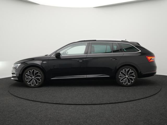 Skoda SUPERB Combi 1.4 TSI iV Laurin & Klement Plug in Hybrid 218pk PHEV | Carplay | Lederen Sportstoelen Memory | Adaptive Cruise | Sfeerverlichting | Camera | Carplay | Crystal LED | Virtual | Canton Audio | DAB |