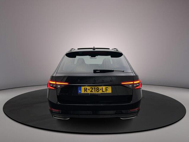 Skoda SUPERB Combi Sportline Business 1.5 TSI 150pk DSG Automaat Panoramadak, LED matrix koplampen, Adaptive cruise control, Achteruitrijcamera, Navigatie, Stuurwiel verwarmd