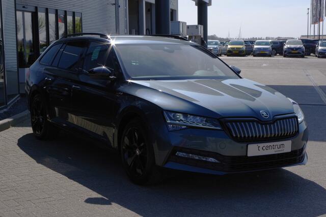 Skoda SUPERB Combi 1.4 TSI iV 218 PK Sportline BNS PHEV, Trekhaak, Camera, 4 x Stoelverwarming, Adap. Cruise Control, Memory