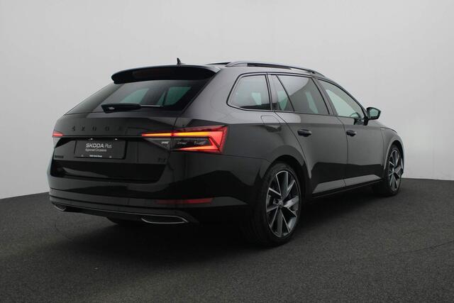 Skoda SUPERB Combi 1.4 TSI iV 218PK DSG Sportline Business | Pano | Matrix LED | Geheugenstoelen | Leder/alcantara | Navi Columbus | Adaptief onderstel | Stoel-/achterbankverwarming | ACC | Keyless