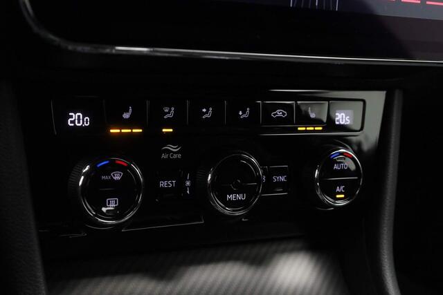 Skoda SUPERB Combi 1.4 TSI iV 218PK DSG Sportline Business | Pano | Matrix LED | Geheugenstoelen | Leder/alcantara | Navi Columbus | Adaptief onderstel | Stoel-/achterbankverwarming | ACC | Keyless