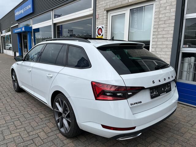 Skoda SUPERB Combi 1.4 TSI iV Sportline / AUTOMAAT/ PANO/ TREKHAAK/ 19" LMV/ ALCANTARA/ ADAPT. CRUISE/ APP-CONNECT/ NAVI/ PARK. SENSOREN + CAMERA/ CLIMA/ RIJ-MODI/ STOEL-STUUR VERWARM./ DAB/ MATRIX