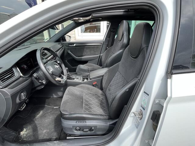 Skoda SUPERB Combi 1.4 TSI iV Sportline / AUTOMAAT/ PANO/ TREKHAAK/ 19" LMV/ ALCANTARA/ ADAPT. CRUISE/ APP-CONNECT/ NAVI/ PARK. SENSOREN + CAMERA/ CLIMA/ RIJ-MODI/ STOEL-STUUR VERWARM./ DAB/ MATRIX