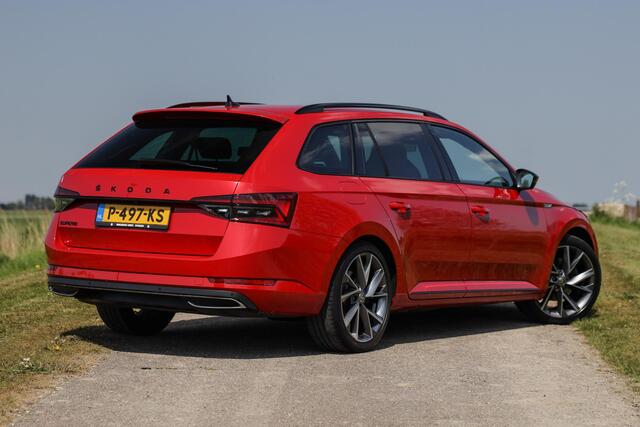 Skoda SUPERB Combi 1.5 TSI 150 pk DSG Sportline ? LED ? ACC ? Carplay