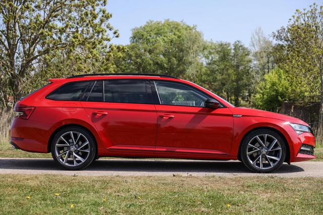 Skoda SUPERB Combi 1.5 TSI 150 pk DSG Sportline ? LED ? ACC ? Carplay