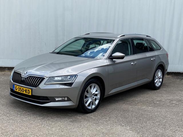 Skoda SUPERB 1.8 TSI Style Business Aut. / Leder/ Trk.hk