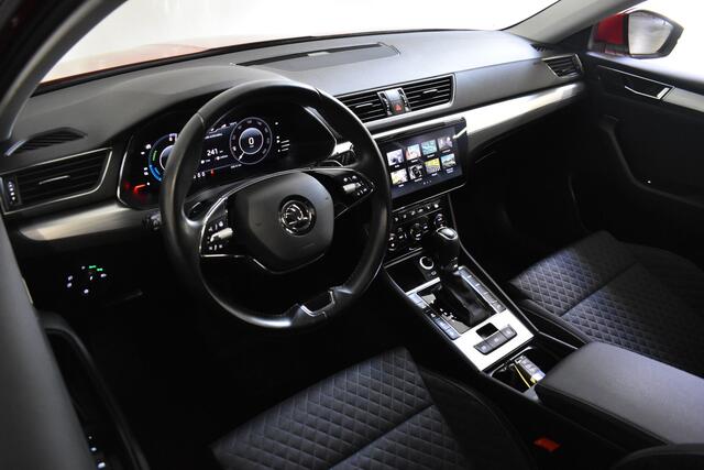 Skoda SUPERB Combi iV 218PK DSG HYBRID BUSINESS+ VIRTUAL/NAVI/TREKHAAK