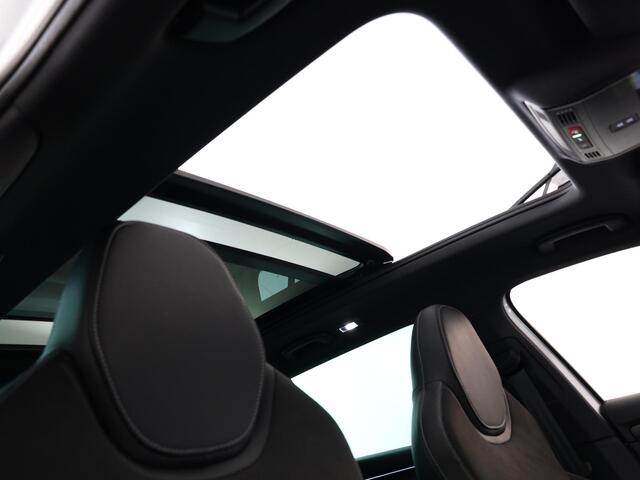 Skoda SUPERB Combi 1.4 TSI iV Sportline Business 218 pk Automaat (DSG) | Verlengde garantie | Navigatie | Panoramadak | Parkeersensoren | Achteruitrijcamera | Elektr. voorstoelen met geheugen | Stoelverwarming v/a |