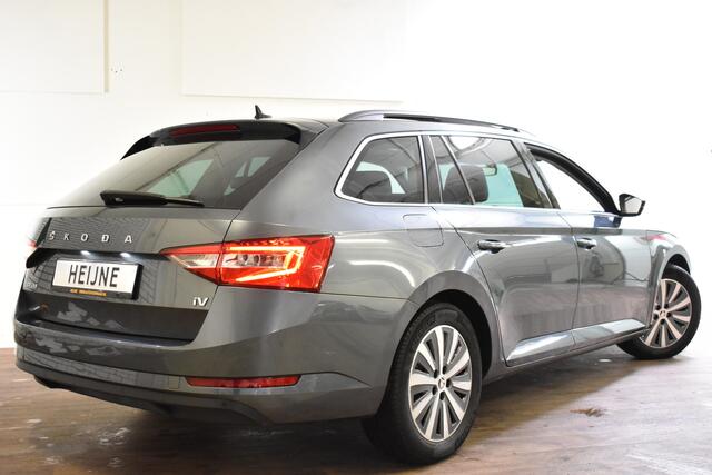 Skoda SUPERB Combi iV 218PK DSG HYBRID BUSINESS LEDER/NAVI/PANORAMADAK