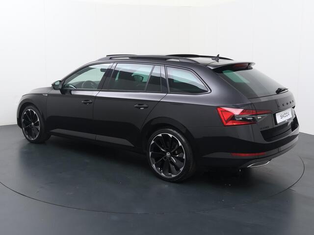 Skoda SUPERB Combi 1.4 TSI iV Sportline Business | 218 PK | SoH 93% | Panoramadak | Matrix LED koplampen | Alcantara bekleding |