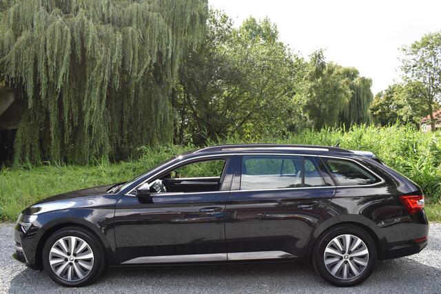 Skoda SUPERB Combi iV 218PK DSG HYBRID BUSINESS VIRTUAL/NAVI/TREKHAAK
