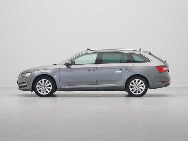 Skoda SUPERB Combi 1.4 TSI iV 218pk DSG Business Edition Plus Navigatie Wegkl. trekhaak Side assist Stoelverwarming v + a 221