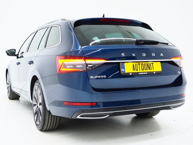 Skoda SUPERB Combi 1.4 TSI iV Laurin & Klement | Panoramadak | Trekhaak | Massage | Canton | Keyless | Adaptive Cruise