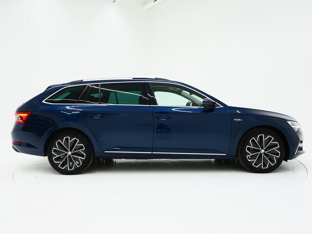 Skoda SUPERB Combi 1.4 TSI iV Laurin & Klement | Panoramadak | Trekhaak | Massage | Canton | Keyless | Adaptive Cruise
