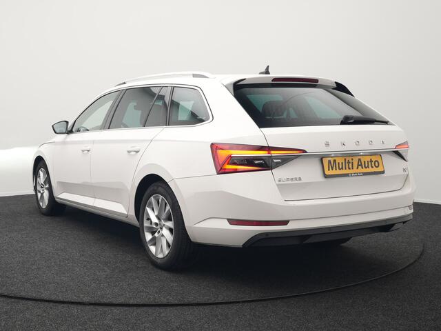Skoda SUPERB 1.4 TSI iV Business Edition Plus Plug In Hybrid 218pk PHEV | Trekhaak af Fabriek | Adaptive Cruise | Carplay | Electrische Sportstoelen met Memory | Keyless | Chrystal Led |