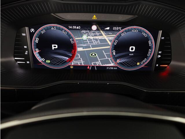 Skoda SUPERB Combi 1.5 TSI ACT Sportline Business 150 pk Automaat (DSG) | Verlengde garantie | Navigatie | Panoramadak | Parkeersensoren | Adaptieve cruise control | Elektr. voorstoelen met memory | Stoelverwarming v/a |