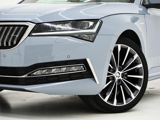 Skoda SUPERB Combi 1.4 TSI iV Laurin & Klement | Panoramadak | Trekhaak | Canton | 360 | Keyless | Adaptive Cruise