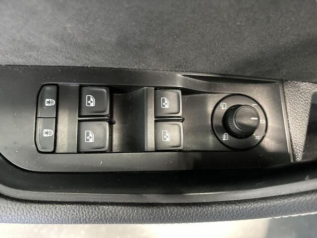 Skoda SUPERB Combi 1.5 TSI 150pk DSG ACT Sportline Business · Keyless · Camera · Apple/Android Car Play · Navigatie · Elek.Bestuurderstoel · Elek. Achterklep · 18'' Inch · Garantie t/m 30-07-2027 of 100.000km