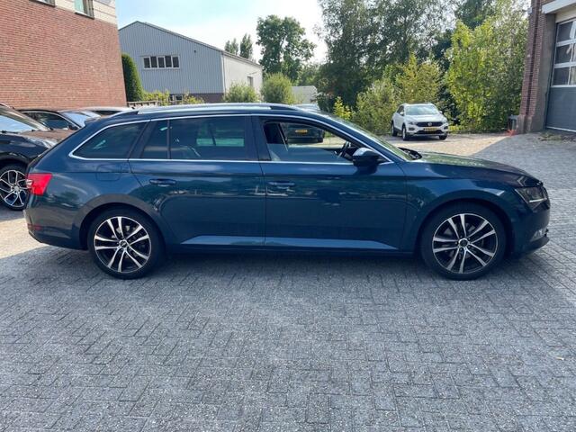 Skoda SUPERB 1.4 TSI Ambition Bns Trekhaak Navi Led NAP