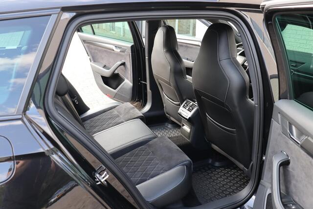 Skoda SUPERB Combi 1.4 TSI iV Sportline Business ++Rondom camera,trekhaak,