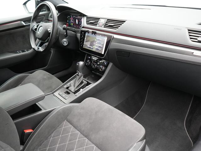 Skoda SUPERB Combi 1.4 TSI iV Sportline Plug In Hybrid 218pk Dealer O.H PHEV | Adaptive Cruise | 360 Camera | Alcantara Sportstoelen Memory | Canton Audio | 19"L.M | Virtual | Keyless |