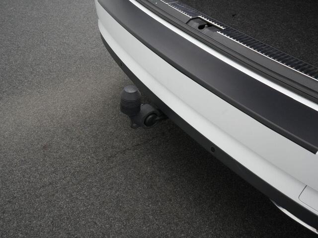 Skoda SUPERB Combi 1.4 TSI iV 218 pk PHEV Laurin & Klement | Panoramadak | Stoelventilatie | Rondomzicht camera | Lederen bekleding | Trekhaak | CANTON sound | Adaptive Cruise | 18 inch