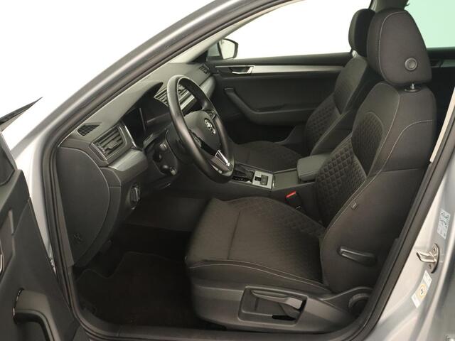 Skoda SUPERB Combi 1.4 TSI iV Business Edition | Automaat | Climate control | Adaptive control | LED | Stoelverwarming | Camera | Navigatie | Carplay | PHEV
