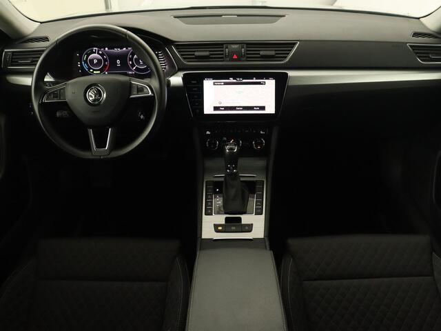 Skoda SUPERB Combi 1.4 TSI iV Business Edition | Automaat | Climate control | Adaptive control | LED | Stoelverwarming | Camera | Navigatie | Carplay | PHEV