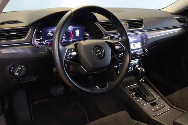 Skoda SUPERB Combi 1.4 TSI iV Business Edition Plus Automaat | NAVI | PDC V+A | STUUR/STOELVERW+GEHEUGEN | ADAP CRUISE | TREKHAAK INKL |