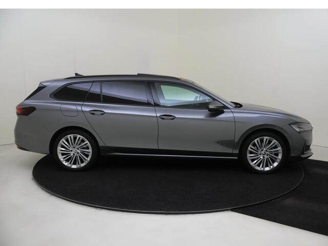 Skoda SUPERB Combi 1.5 TSI MHEV First Edition | Leder | Stoelverwarming | Stoelventilatie | Panoramadak | Massage voorstoelen | LED Matrix | Keyless |