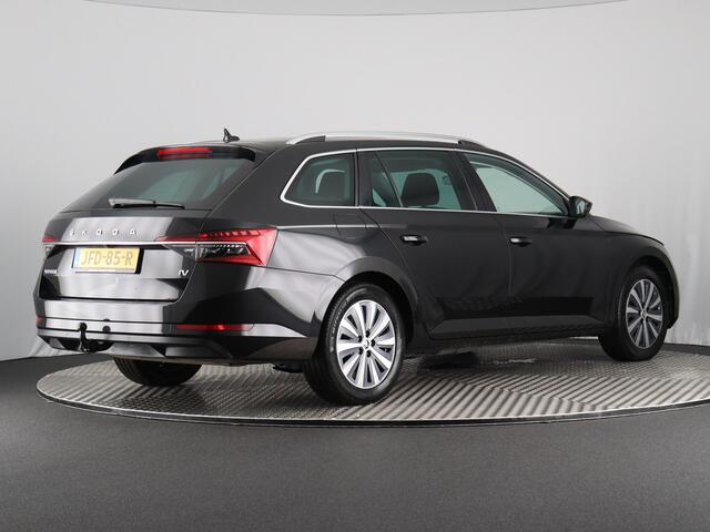 Skoda SUPERB Combi 1.4 TSI iV Business Edition Plus (Elek. trekhaak / ACC / Stoelverw. V+A / Camera)
