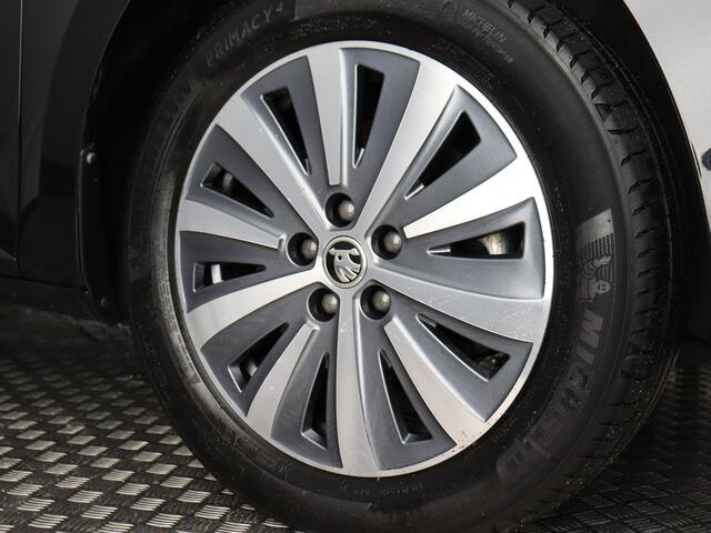 Skoda SUPERB Combi 1.4 TSI iV Business Edition Plus (Elek. trekhaak / ACC / Stoelverw. V+A / Camera)