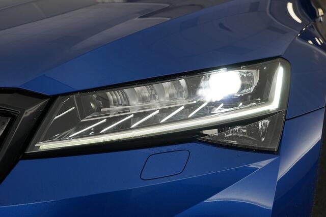 Skoda SUPERB Combi 1.4 TSI iV Sportline Business