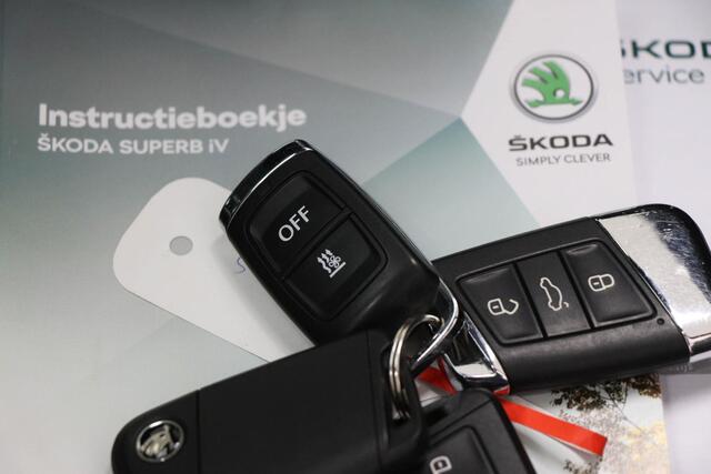 Skoda SUPERB Combi 1.4 TSI iV Sportline Business | COMFORT PACK | STUURVERWARMING | PANORAMADAK | 19"