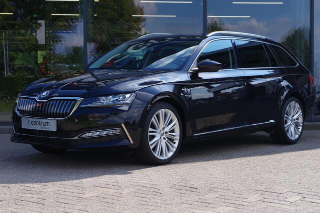 Skoda SUPERB Combi 1.4 TSI iV Laurin & Klement 218 PK PHEV, Leder, Trekhaak, Memory, Canton Sound, 4 x Stoelverwarming, Camera